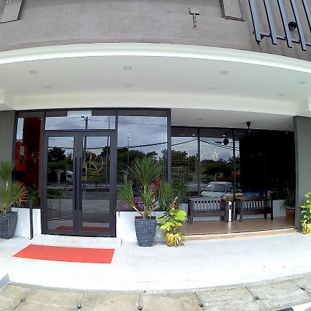 K Boutique Hotel Teluk Intan Exterior foto