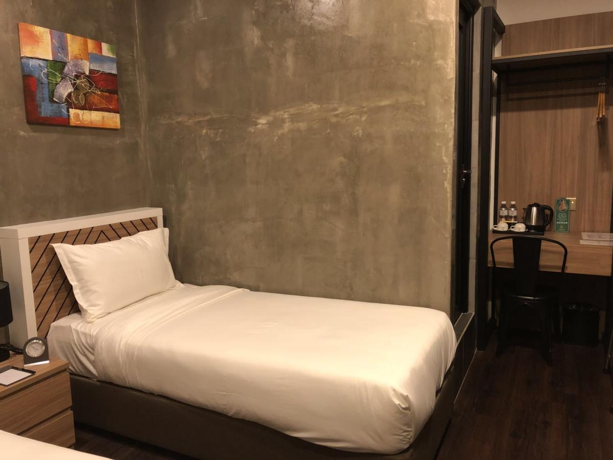 K Boutique Hotel Teluk Intan Exterior foto